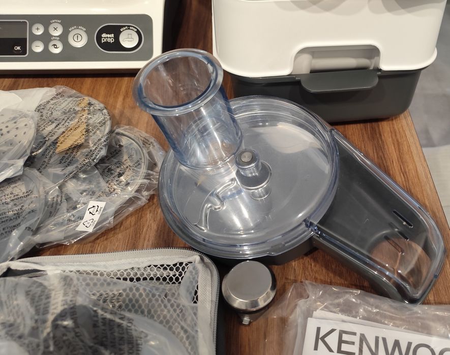 Kenwood Robot kCook Multi CCL401WH + Livro de Receitas