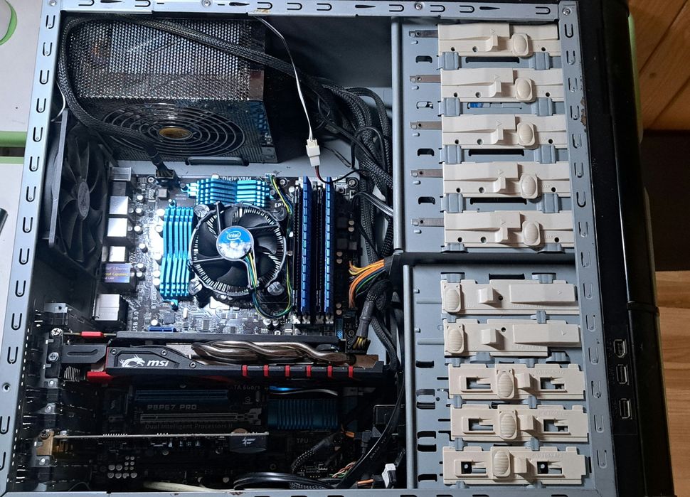 ПК для ігор та роботи