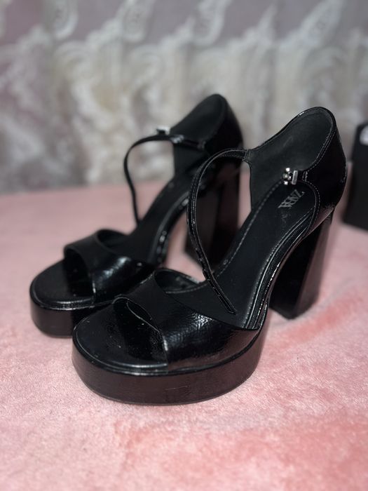 Туфлі Zara в стилі Bratz