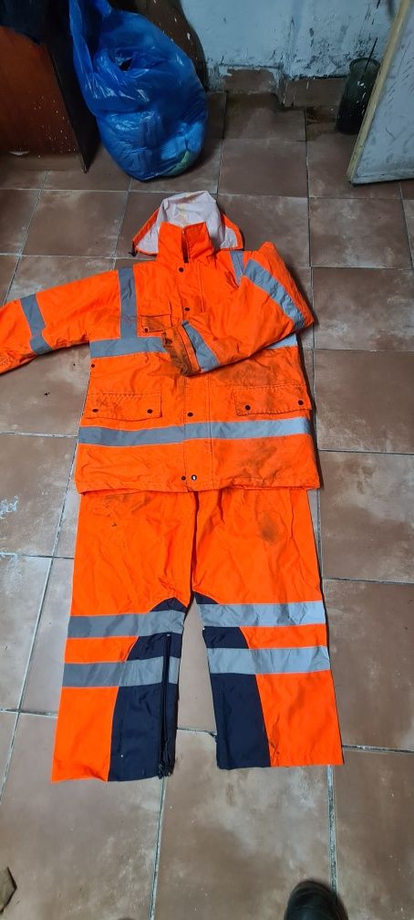 Ubranie robocze odblaskowe,ocieplane