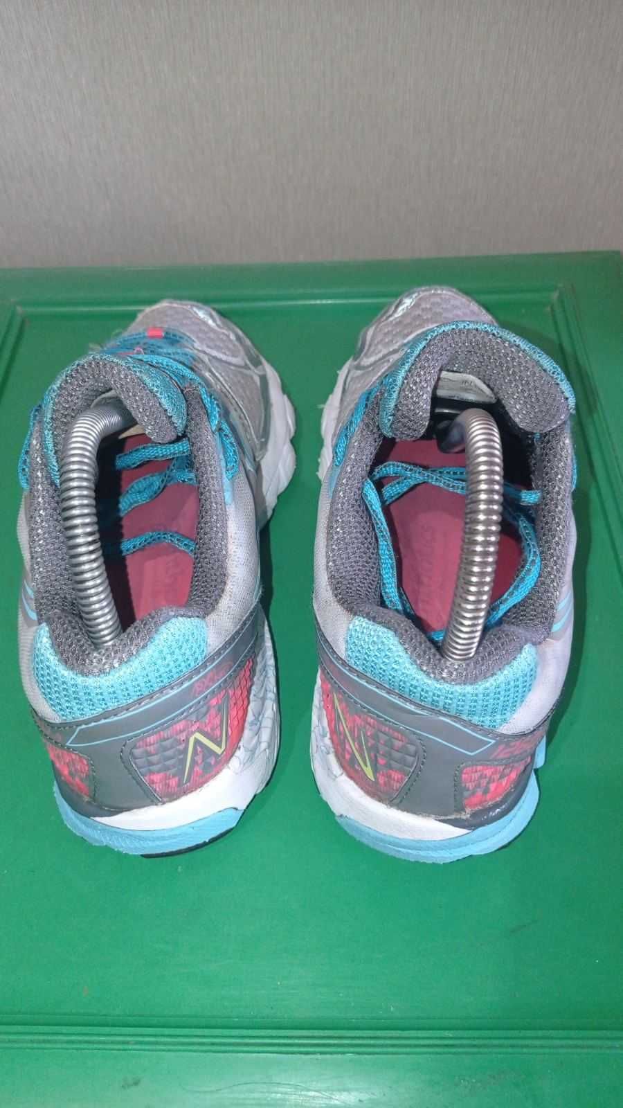 New Balance кросівки жіночі 37,5 розміру