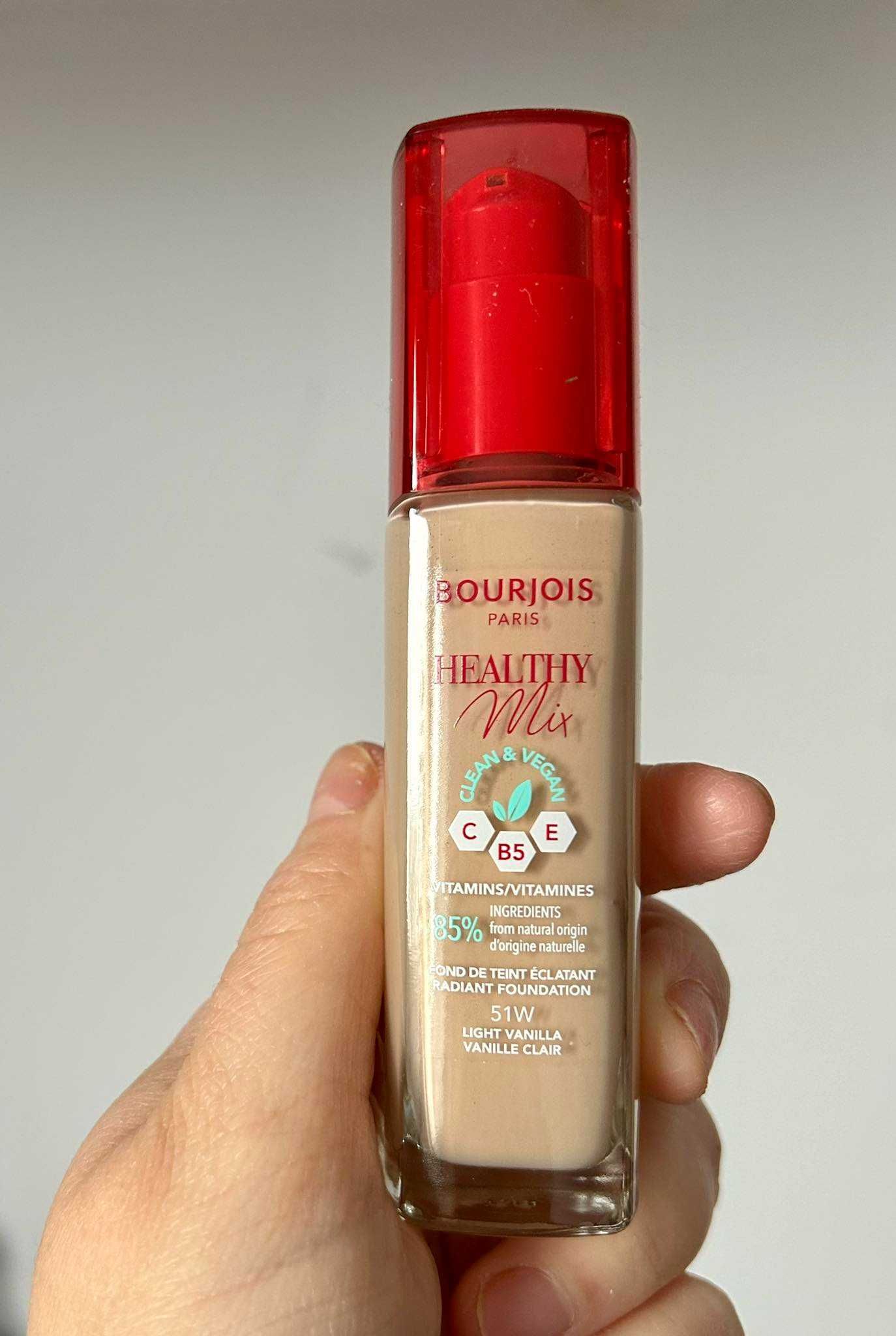 Bourjois - nowy podkład, Rimmel - nowy puder + gąbki do makijażu