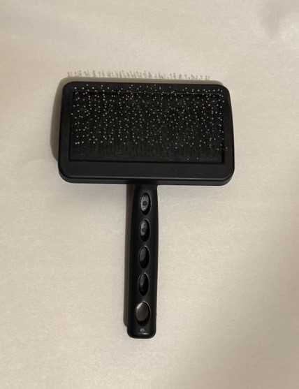 Пуходерка пластикова для кішок і собак