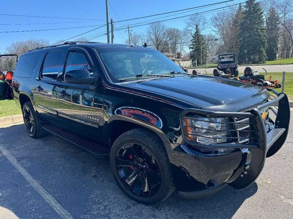 2014 Chevrolet Suburban LT 4x4 4dr SUV