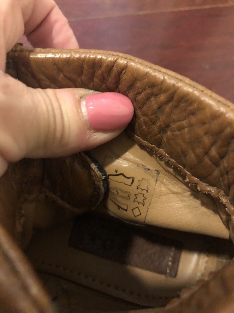 Botins pele e camurça tam. 36 Massimo Dutti novas em caixa