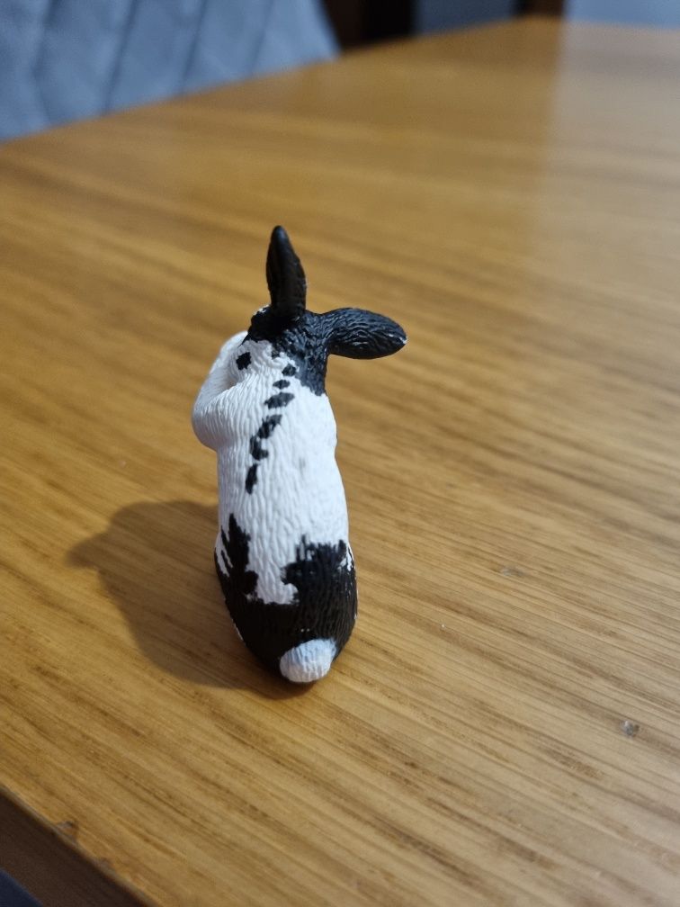 Królik schleich figurka