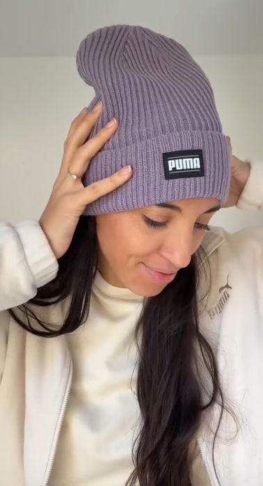 Нова шапка Puma жіноча бузкова Classic cuff beanie, one sine