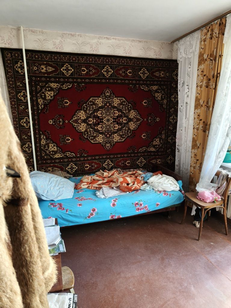 Продажу двокімнатної квартири