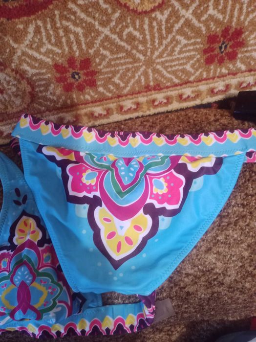 Купальник victoria secret m на худенькую девочку,оригинал