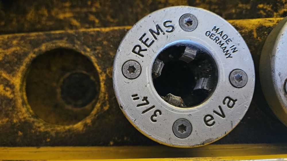 Резьбонарезной клупп REMS Amigo