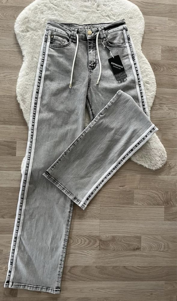 Szwedy esparanto jeans