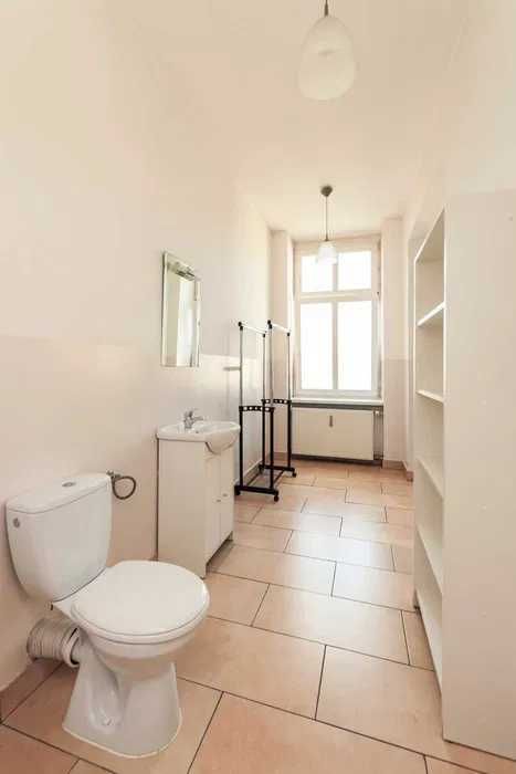 Метро Оболонь - 5 минут пешком Хостел 450 грн. неделя проживания