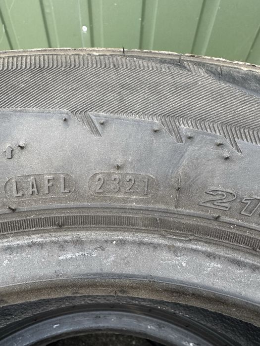Nexen 215/65/R16C zima