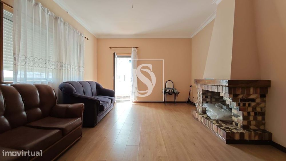 T3 - Apartamento amplo com acesso a comercio e serviço PARA INVESTIMEN