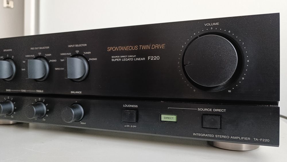 SONY TA-F220 wzmacniacz stereo. Stan idealny.