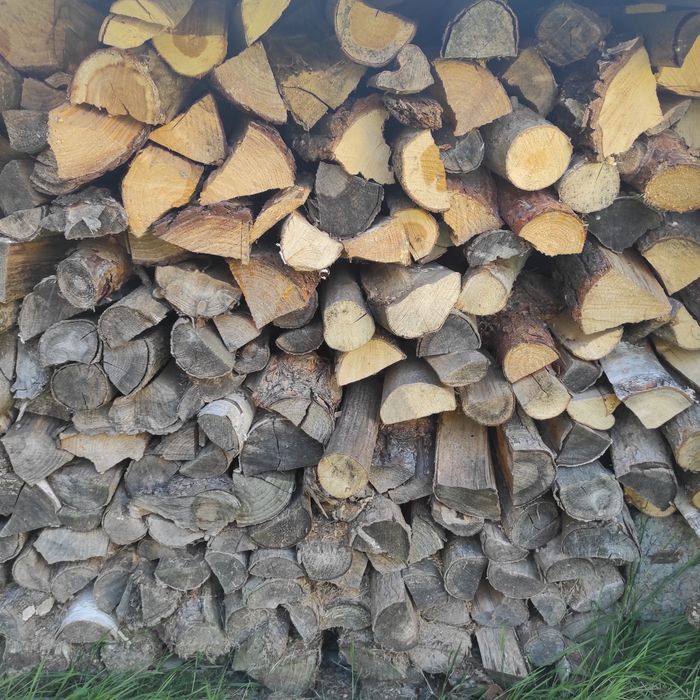 Drewno opałowe sezonowane
