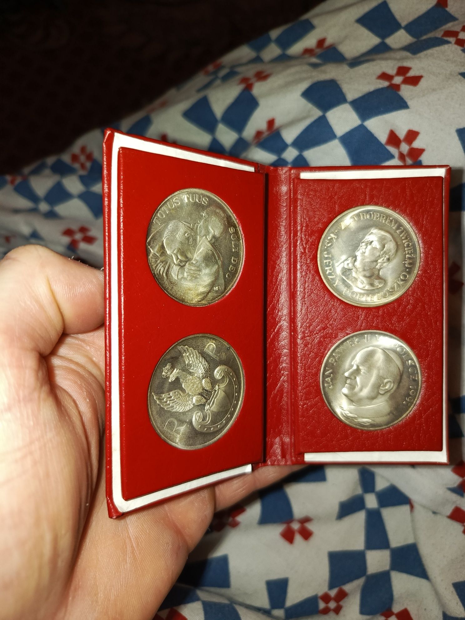 Wielcy Polacy medal Popieluszko Wyszyński pilsudski jp2