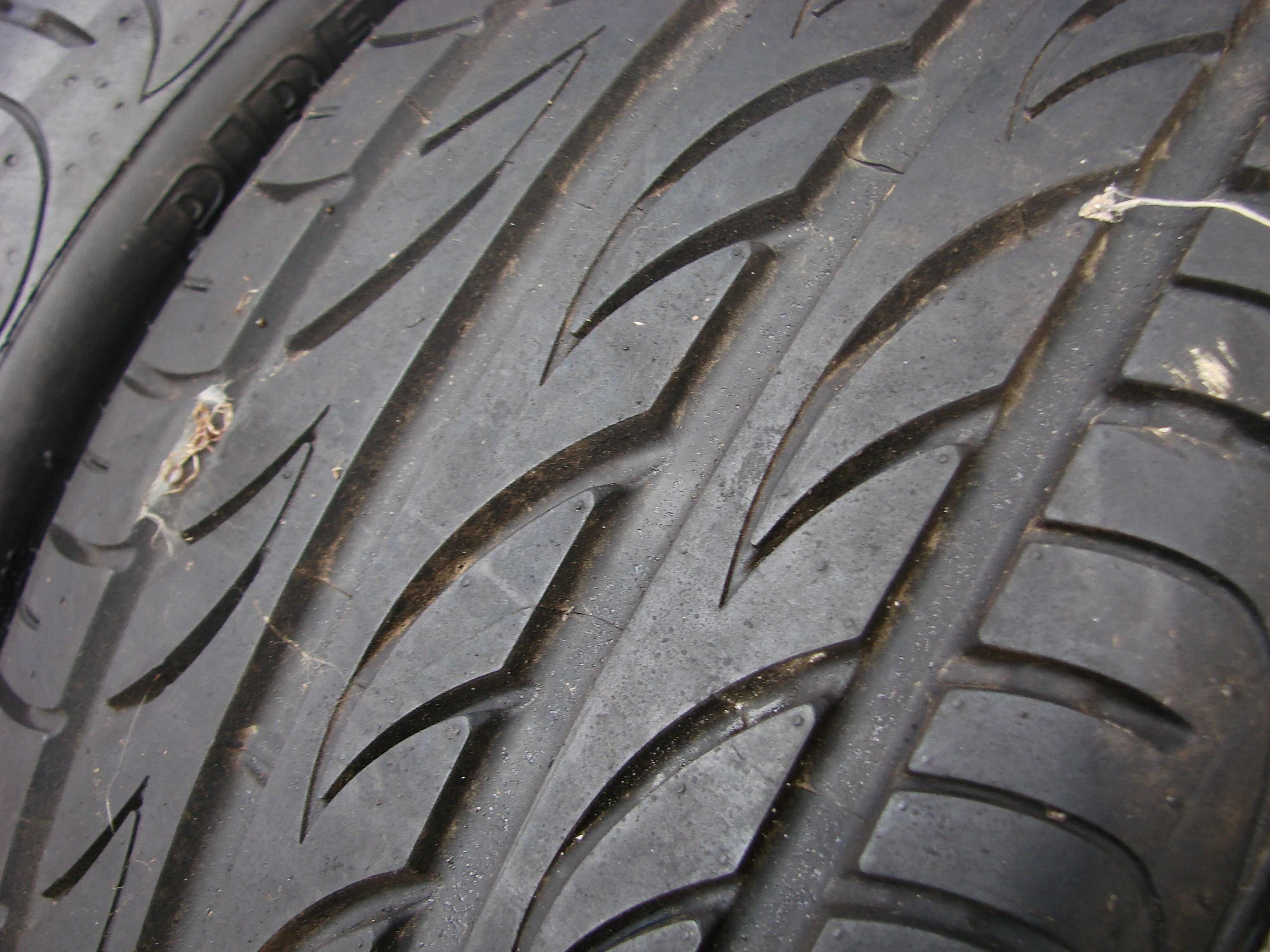 225 40 r 19 225/40/19 Pirelli PZero Nero