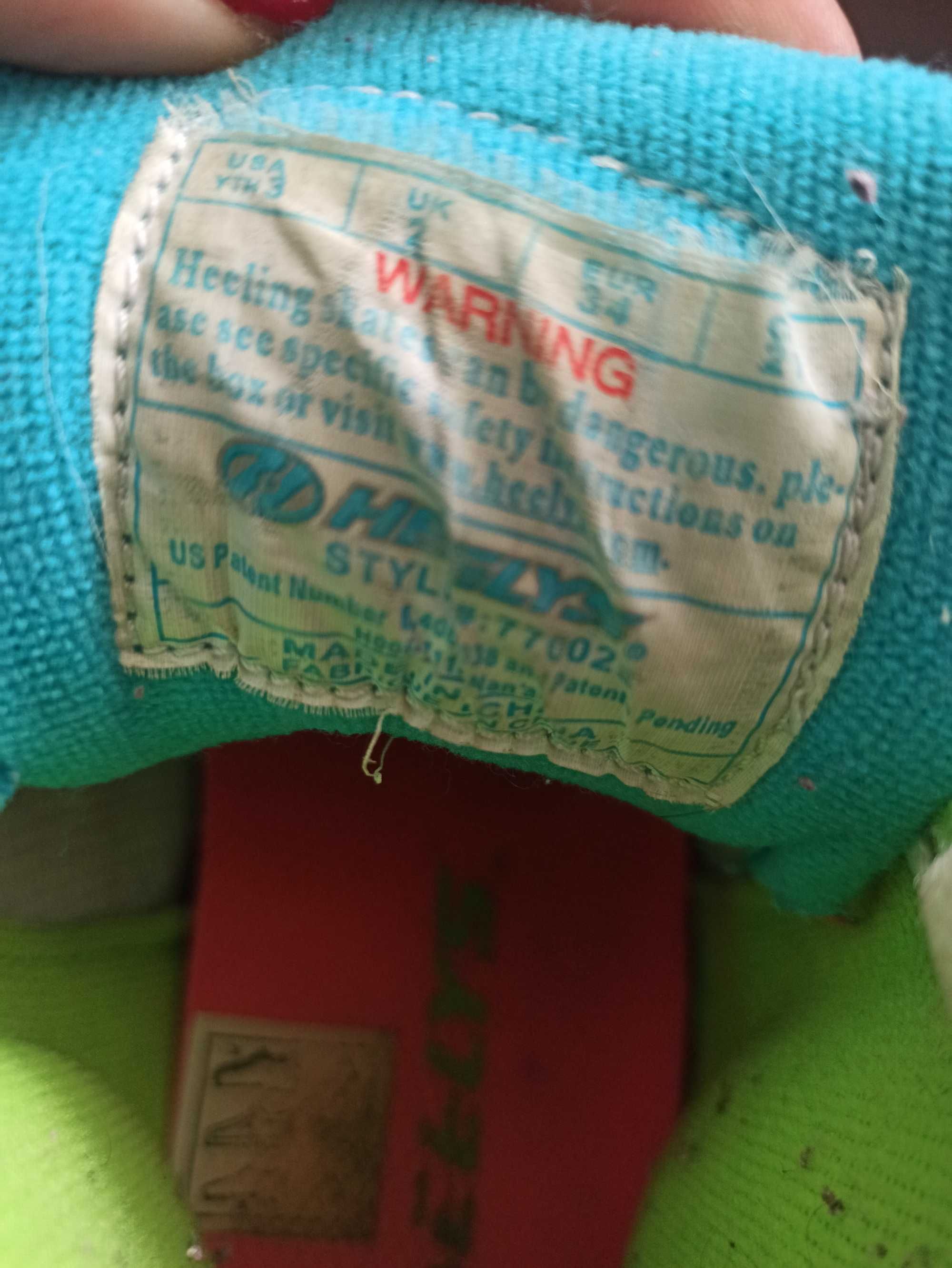 Buty dziecięce z rolkami heelys rozmiar 34