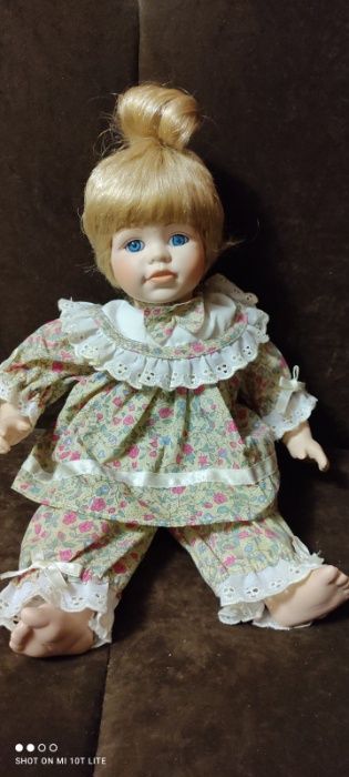 Винтажная фарфоровая кукла Promenade collection