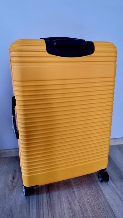 Duża walizka Ochnik