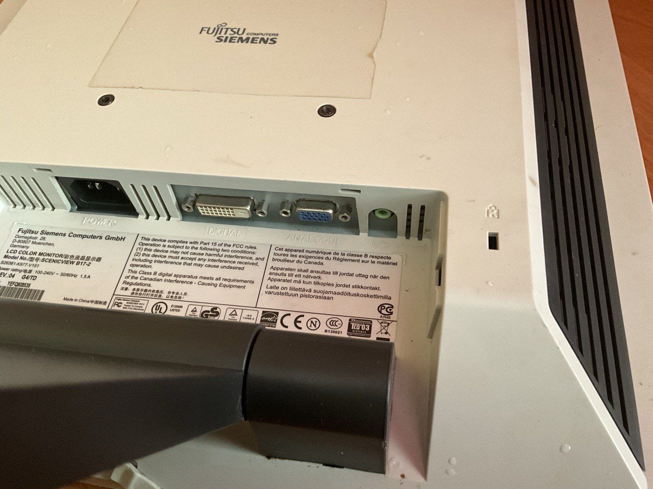 Монітор Fujitsu Siemens Scenic View B17-2