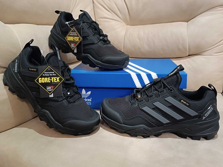 Зимові чіоловічі кросівки Adidas Terrex AX4 (Термо -21*)