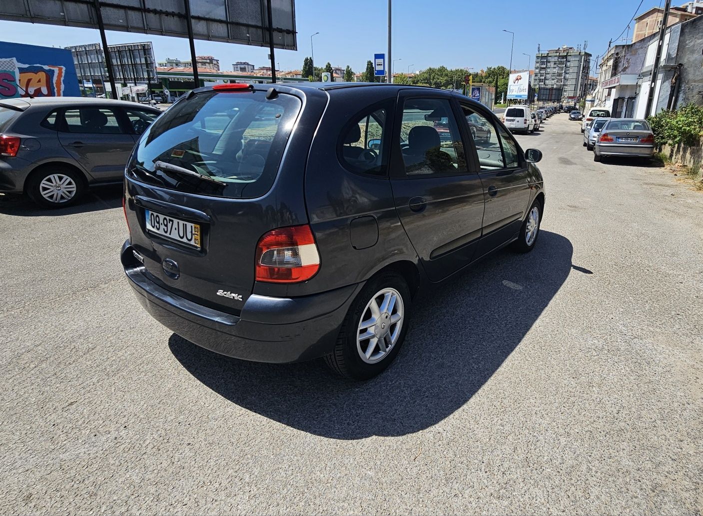 Renault Scenic 1.4 16 válvulas ano 2003 a gasolina
