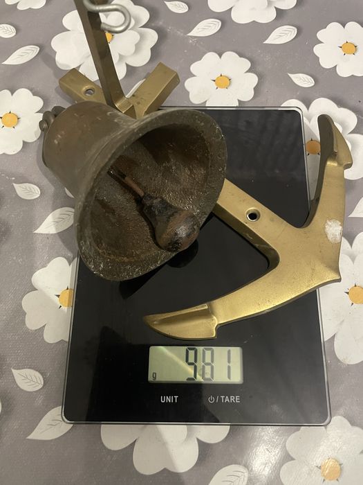 Stary dzwonek mosiezny nascienny