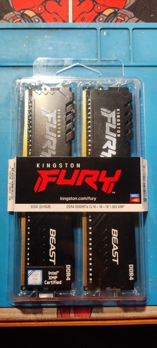 Оперативна пам'ять Kingston Fury 32gb 3200