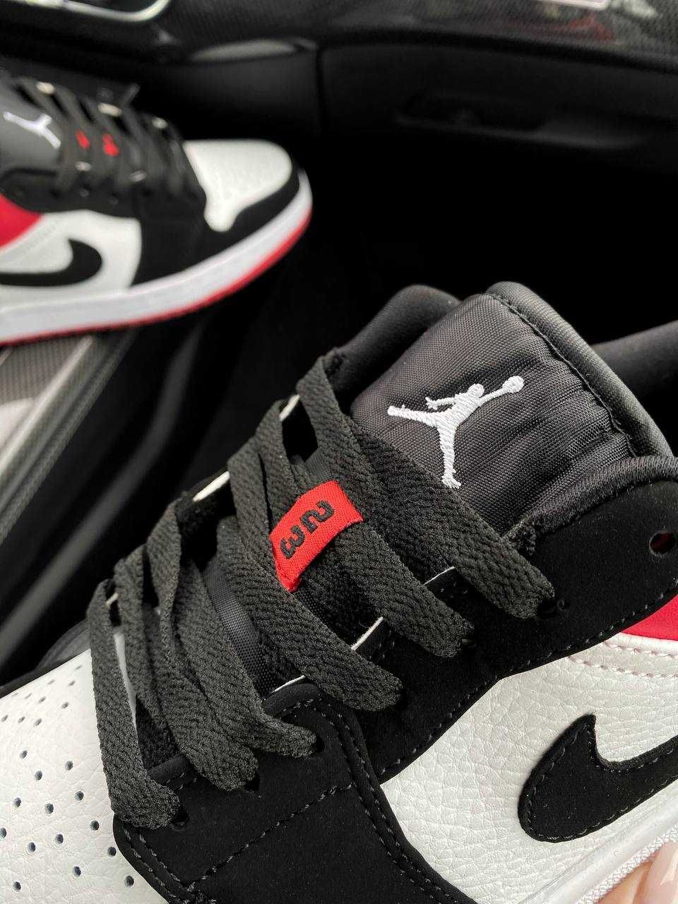 Jordan 1 Retro Low Black/Red
