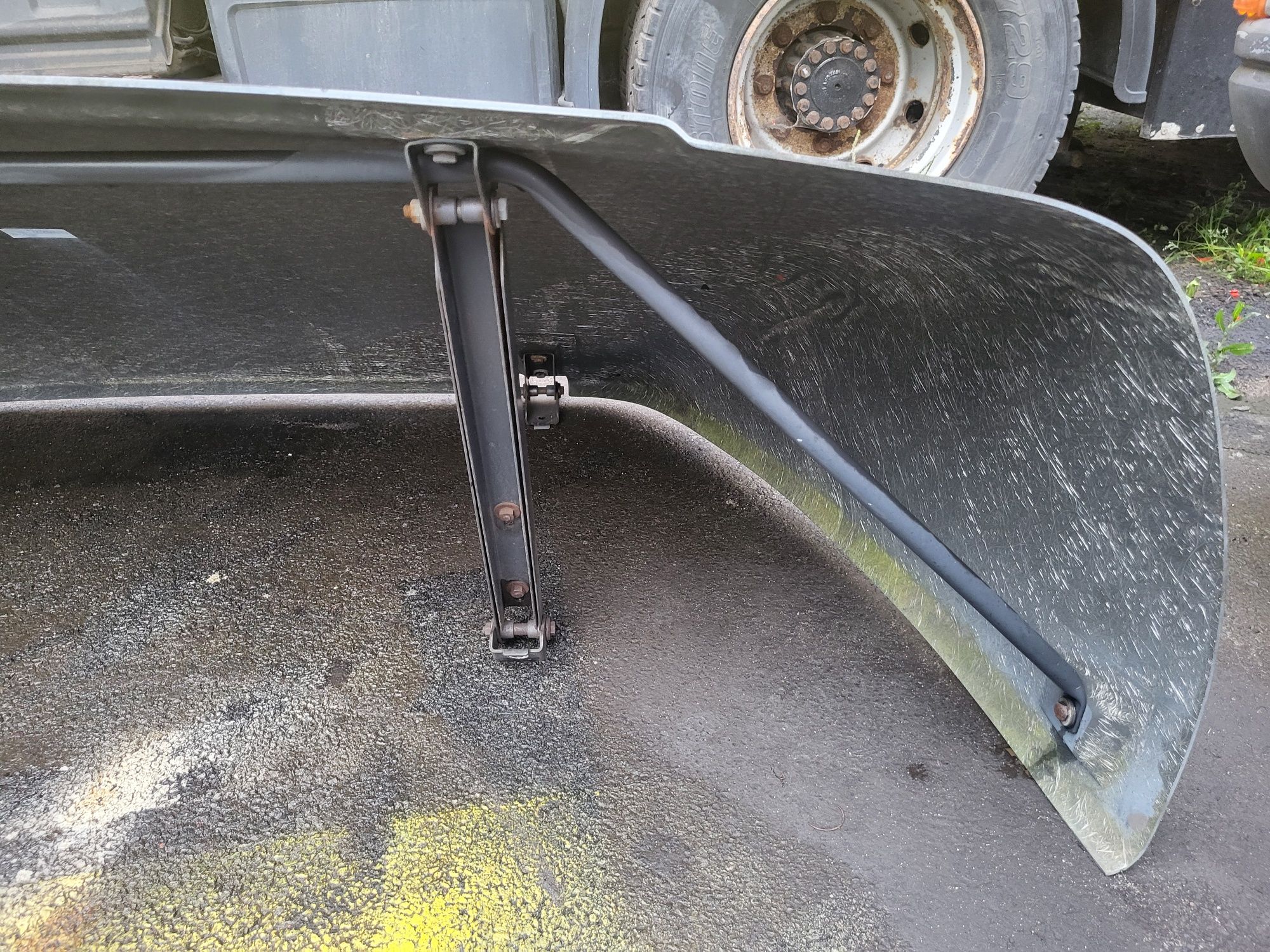 Spoiler dachowy man L2000 Le2000