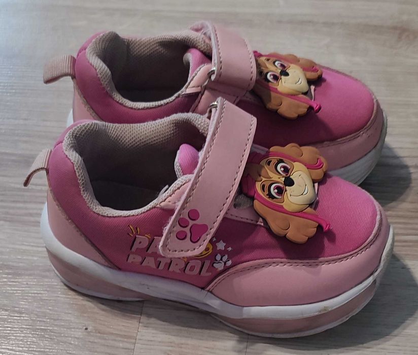 Buty Psi Patrol -Skye w rozmiarze 25