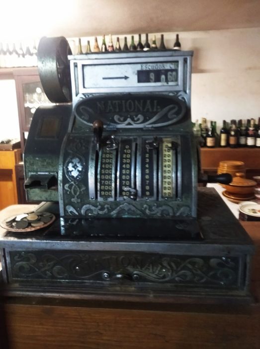 Máquina registadora antiga