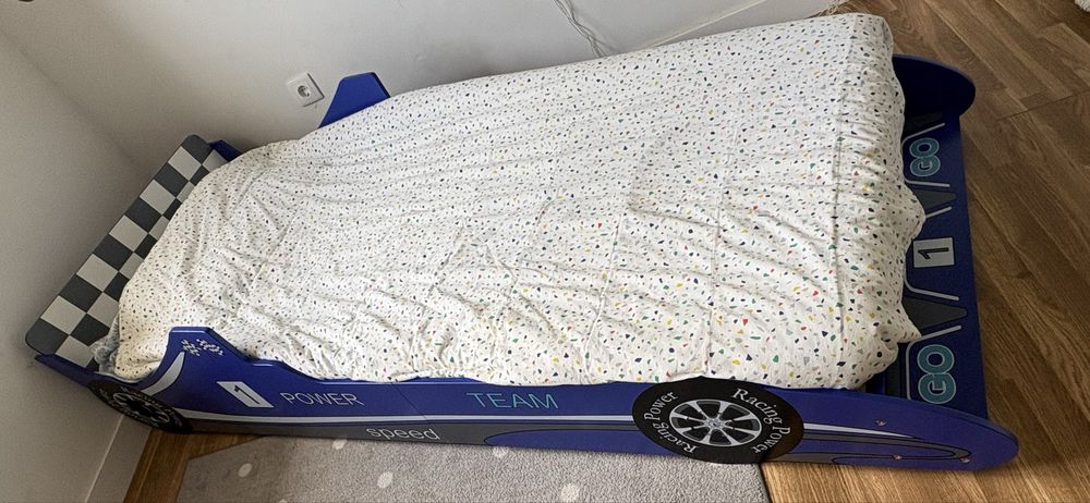 Cama criança - carro
