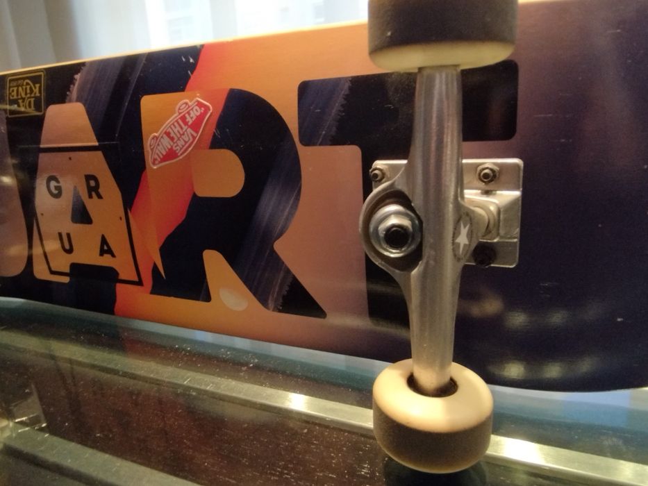 Skate profissional Jart 8"