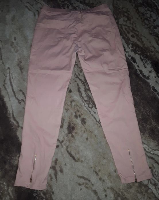 Spodnie pudrowy róż
