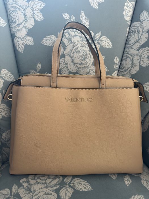 Cudowna torebka Valentino! Okazja! Beż! Tanio! Piekna i praktyczna!