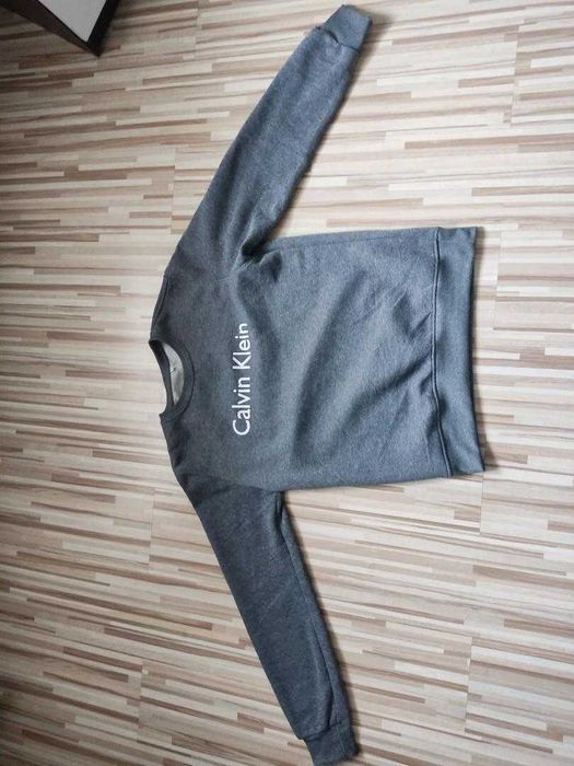 Bluza z Nadrukiem  Nowa