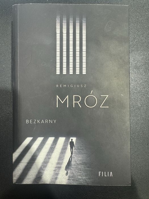 Ksiazka Bezkarny Remigiusz Mróz