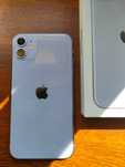 iPhone 11 fioletowy z uszkodzonym ekranem