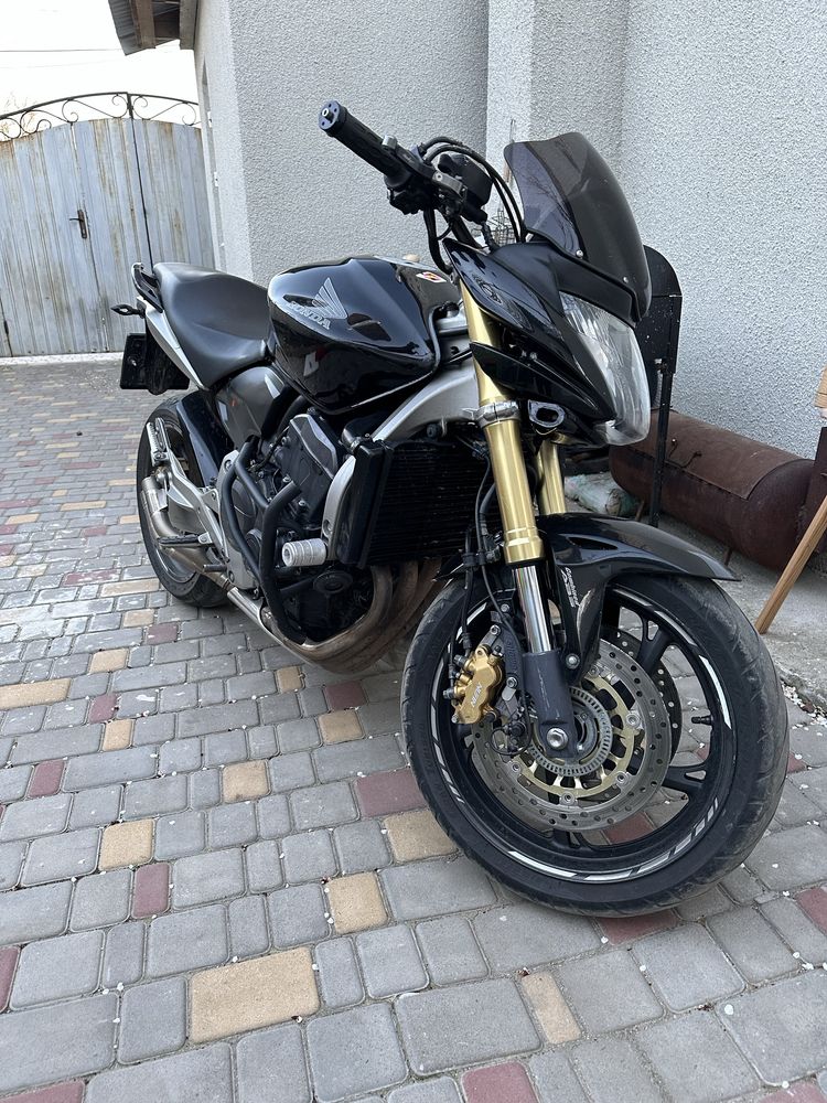 Продам Honda Hornet