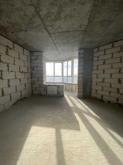 Пропонується до продажу 2-х кімнатна квартира в центрі. Лариса