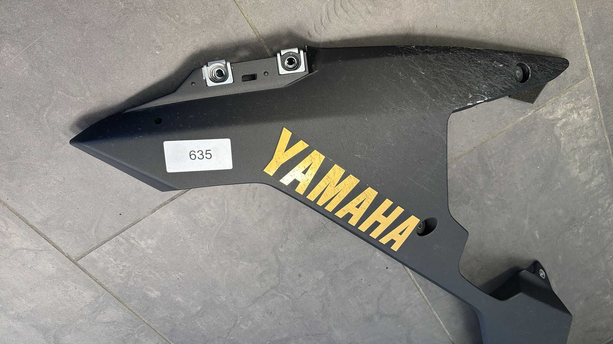 Osłona Owiewka Pług Lewy Yamaha YZF R1. 2007-08 [635]