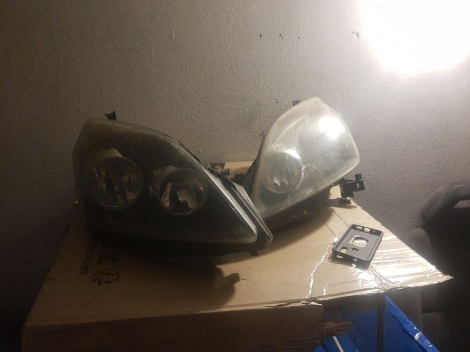 Lampy przednie opel Zafira b