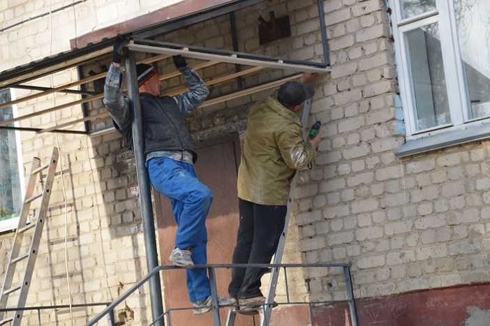 Кровельные работы. Ремонт крыши дома, балкона. Гидроизоляция. Дымоход.