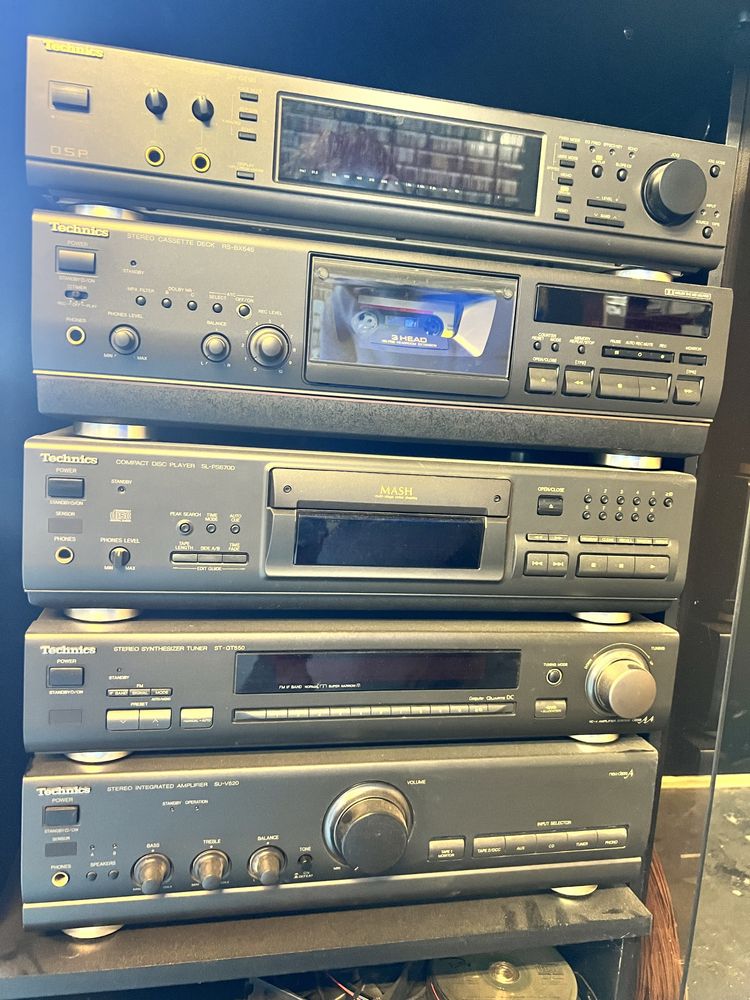 Wieza technics duza z szafka przy odbiorze osobistym