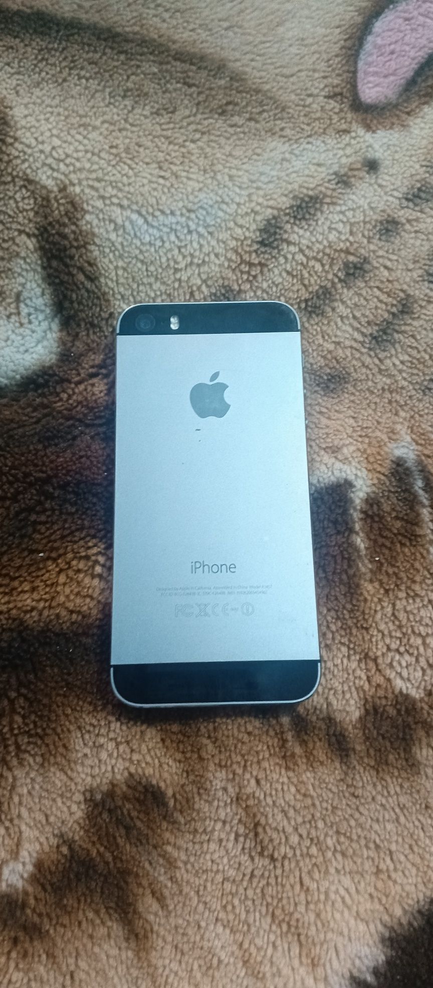 iPhone 5s продам