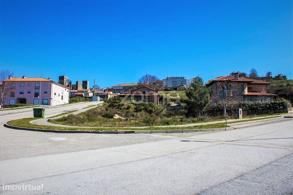 Lote de Terreno na urbanização do cerrado, em Montalegre