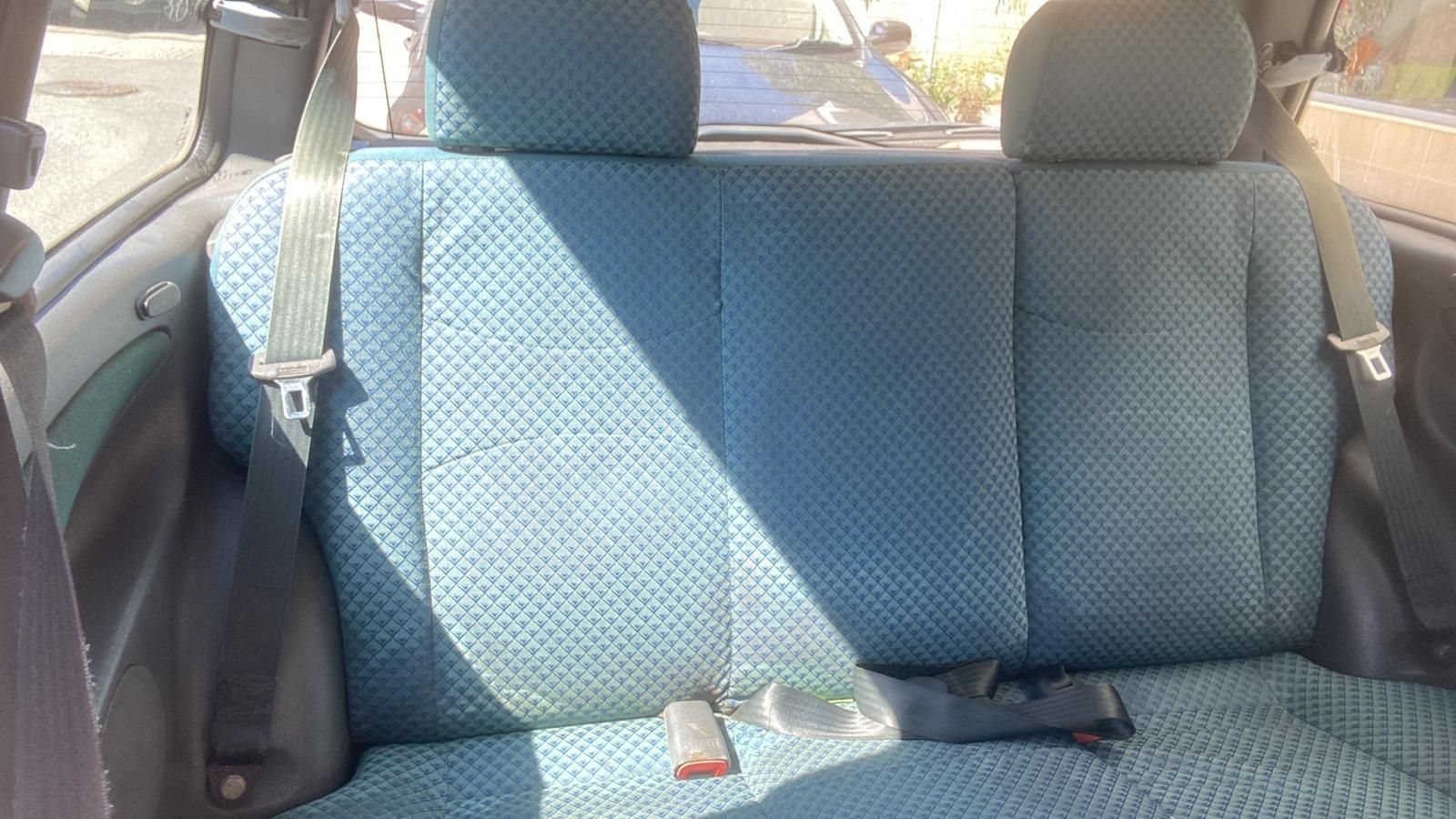 Lancia Y 1.2 i.e – 700€

Carro em bom estado geral.
	•	4 pneus novos